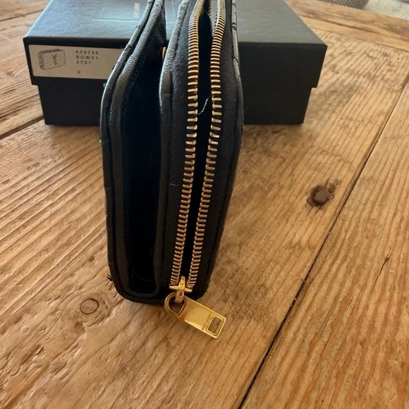 Yves Saint Laurent Cassandre Matelasse Black Quilted Calfskin Wallet - Picture 6 of 10